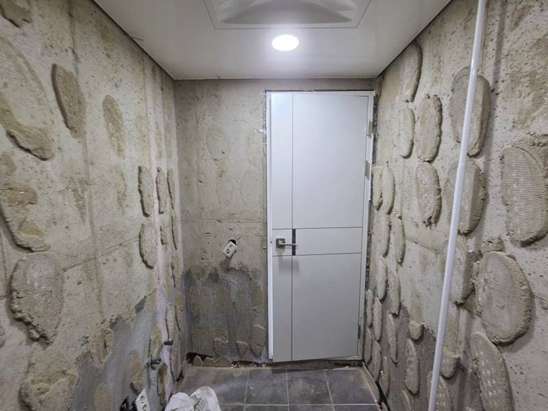 일산 빌딩·상가건물 계단 디딤판 파손 교체 및 1층 로비 바닥타일 수리